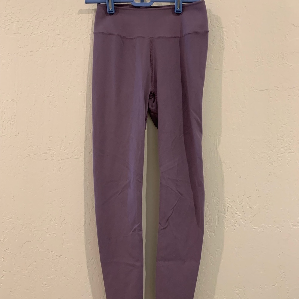 Uniqlo pink active leggings
